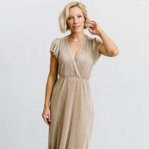 Baltic Born, XS, gold maxi dress